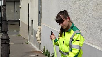 Play French star Luna Rival sweeps the streets 1