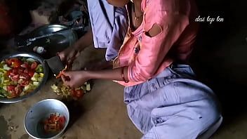 Play Kitchen me khana bana Rahi best wife sex kitchen sex