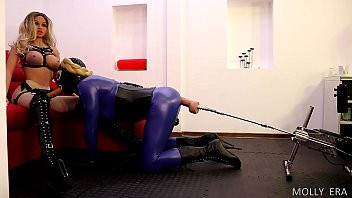 Play Strapon Femdom SexDoll and Fuck Machine