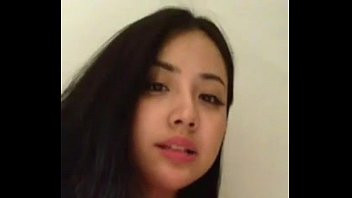 Play Chinese model selfie