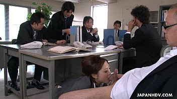 Play Yoshida getting drilled down about her presentation