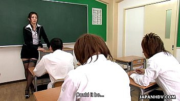 Play Spectacular teacher sucking of her naughty students