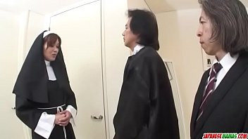 Play First hardcore experience for Japan nun, Hitomi Kanou