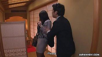 Play Japanese secretary is used by her boss at the restaurant