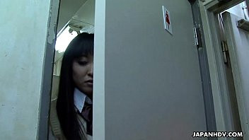 Play Naive little intern sucking off a crazy mental patient