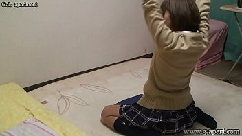 Play Japanese Schoolgirl Panty Shots